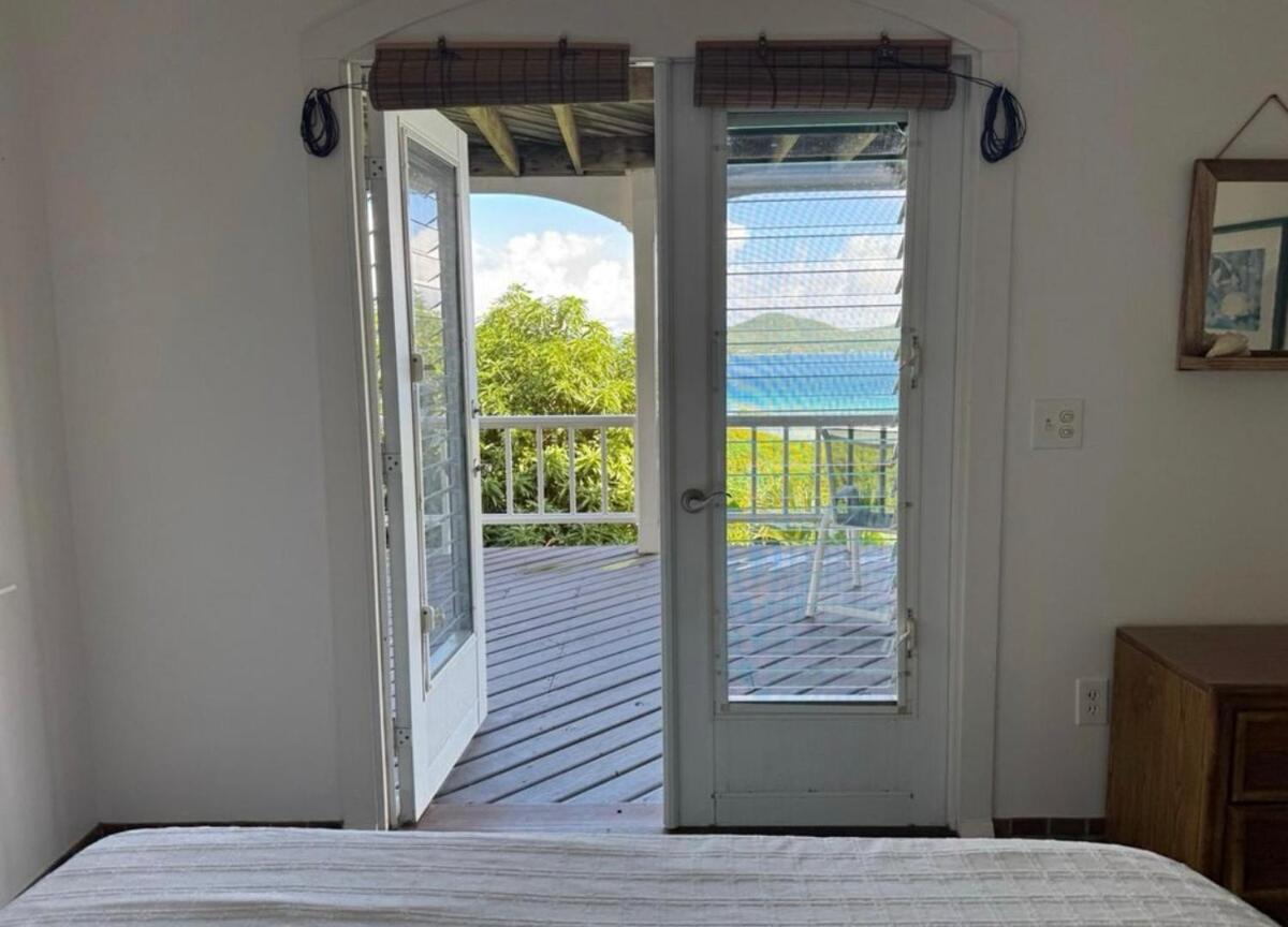 Blue Pearl Villa In St John Usvi Coral Bay Bagian luar foto